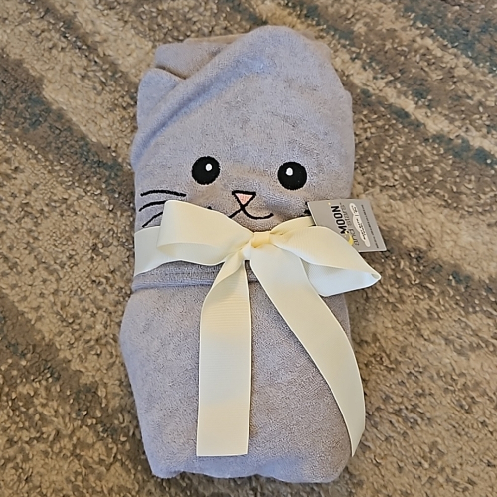 NWT Baby/ Kids Hooded Cat Bath Towel 0+ (33"x33")